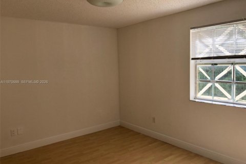 Снять в аренду кондоминиум в Хайалиа, Флорида 2 спальни, 102.19м2, № 2031154 - фото 9