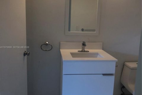 Снять в аренду кондоминиум в Хайалиа, Флорида 2 спальни, 102.19м2, № 2031154 - фото 6