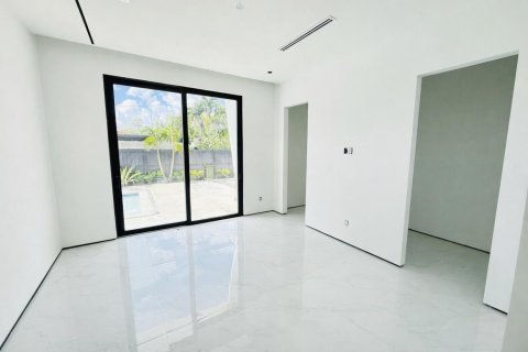 Villa ou maison à vendre à Miami, Floride: 4 chambres, 190.82 m2 № 2146705 - photo 24