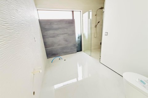 Villa ou maison à vendre à Miami, Floride: 4 chambres, 190.82 m2 № 2146705 - photo 26