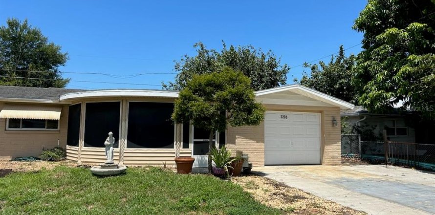 Villa ou maison à Holiday, Floride 2 chambres, 88.07 m2 № 2111543