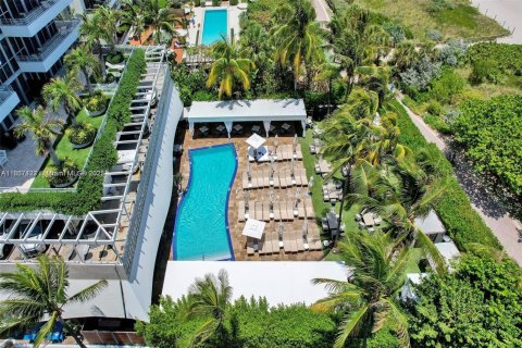 Condominio en alquiler en Miami Beach, Florida, 1 dormitorio, 57.6 m2 № 1812322 - foto 2