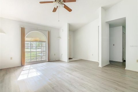 House in Lakeland, Florida 3 bedrooms, 195.65 sq.m. № 1914210 - photo 6