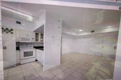 Copropriété à louer à Miami, Floride: 2 chambres № 2072352 - photo 4