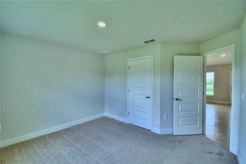 House in Auburndale, Florida 4 bedrooms, 163.04 sq.m. № 2215210 - photo 13