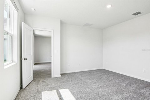 House in Zephyrhills, Florida 4 bedrooms, 232.53 sq.m. № 1758344 - photo 21