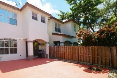 Touwnhouse à louer à Miami, Floride: 3 chambres, 161.56 m2 № 1943585 - photo 10