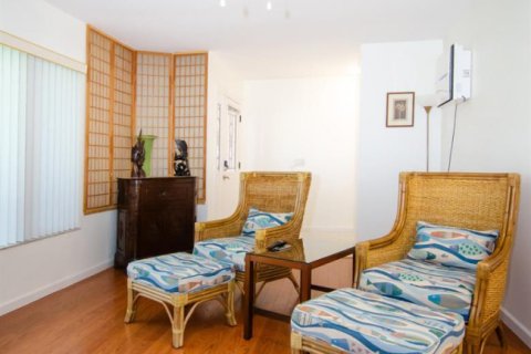 House in Jupiter, Florida 3 bedrooms, 132.01 sq.m. № 2272579 - photo 10