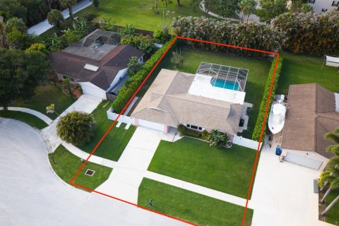 House in Jupiter, Florida 3 bedrooms, 132.01 sq.m. № 2272579 - photo 5