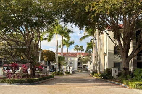 Condo in Miami, Florida, 2 bedrooms  № 2041968 - photo 14