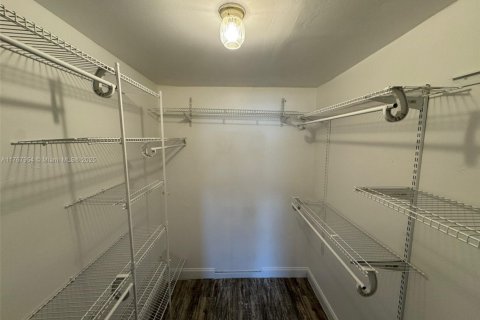 Copropriété à vendre à Lauderdale Lakes, Floride: 1 chambre, 74.32 m2 № 1861909 - photo 11