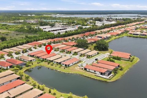 Casa en venta en Nokomis, Florida, 3 dormitorios, 149.94 m2 № 2107790 - foto 2
