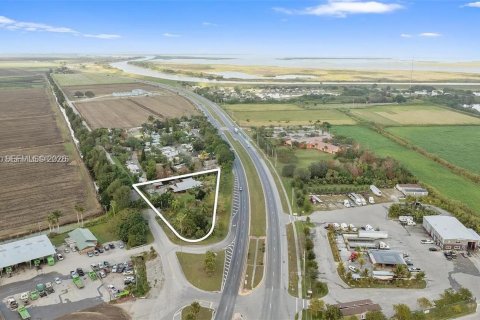 Immobilier commercial à vendre à South Bay, Floride № 2046263 - photo 8