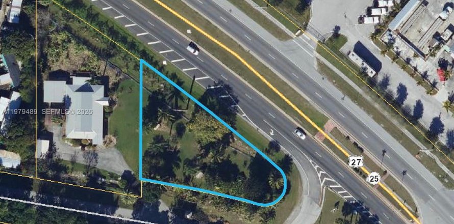 Immobilier commercial à South Bay, Floride № 2046263