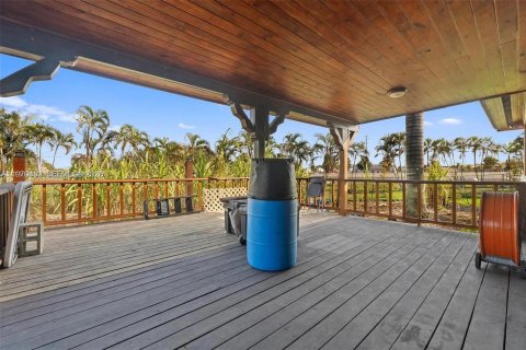 Immobilier commercial à vendre à South Bay, Floride № 2046263 - photo 4