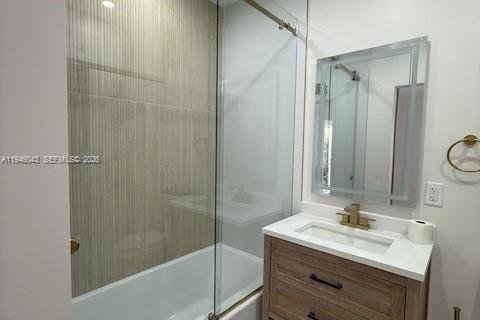 Снять в аренду виллу или дом в Майами, Флорида 2 спальни, 156.63м2, № 2002316 - фото 2