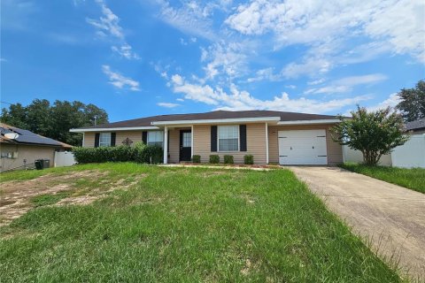 Villa ou maison à Ocala, Floride 3 chambres, 114.27 m2 № 2313375