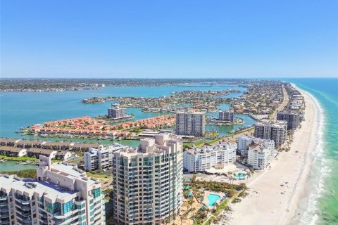 Condo in Clearwater, Florida, 4 bedrooms  № 1666053 - photo 1