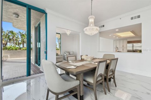 Condo in Clearwater, Florida, 4 bedrooms  № 1666053 - photo 12