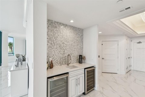 Condo in Clearwater, Florida, 4 bedrooms  № 1666053 - photo 5