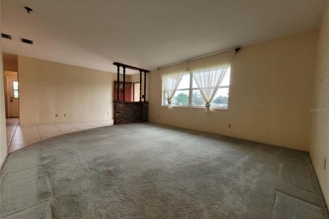 Villa ou maison à vendre à Seminole, Floride: 4 chambres, 212.93 m2 № 2413460 - photo 3