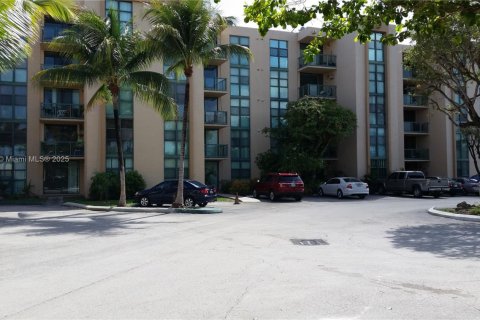 Condominio en Miami, Florida, 2 dormitorios № 1972471