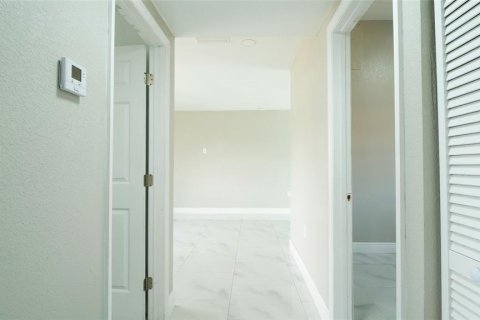 Купить виллу или дом в Тампа, Флорида 8 комнат, 118.08м2, № 1900064 - фото 22