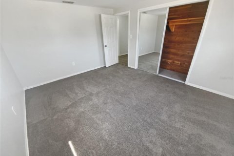 Villa ou maison à vendre à Holiday, Floride: 2 chambres, 77.2 m2 № 1905820 - photo 11