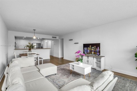 Copropriété à louer à Miami, Floride: 3 chambres № 2001263 - photo 5