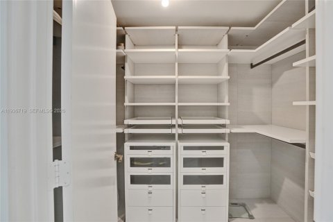 Condo in Sunny Isles Beach, Florida, 3 bedrooms № 2089742 - photo 29