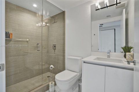 Condo in Sunny Isles Beach, Florida, 3 bedrooms № 2089742 - photo 24