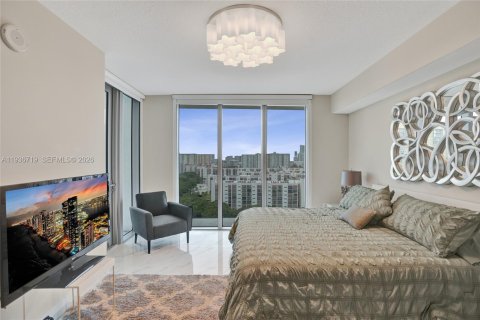 Condo in Sunny Isles Beach, Florida, 3 bedrooms № 2089742 - photo 12