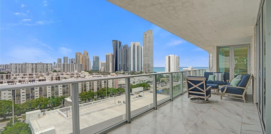 Condo in Sunny Isles Beach, Florida, 3 bedrooms № 2089742
