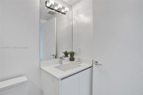 Condo in Sunny Isles Beach, Florida, 3 bedrooms № 2089742 - photo 22