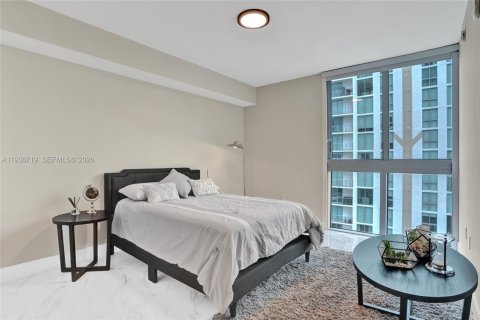 Condo in Sunny Isles Beach, Florida, 3 bedrooms № 2089742 - photo 18