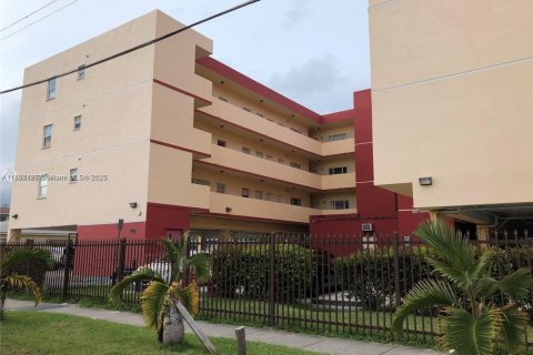 Condominio en venta en Miami, Florida, 2 dormitorios, 96.9 m2 № 1882005 - foto 16