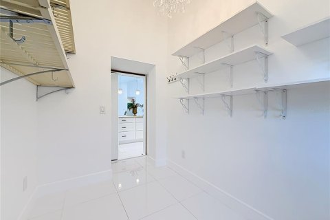 House in Clearwater, Florida 3 bedrooms, 223.8 sq.m. № 2225536 - photo 19