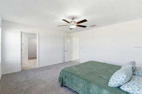 Villa ou maison à vendre à Zephyrhills, Floride: 5 chambres, 205.96 m2 № 2210945 - photo 14