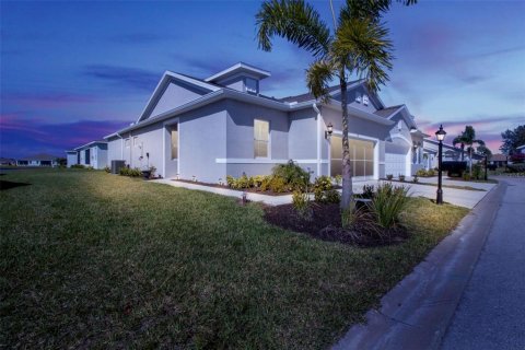Villa ou maison à Port Charlotte, Floride 2 chambres, 129.41 m2 № 2122155