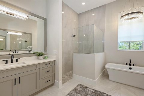 Villa ou maison à vendre à Lakewood Ranch, Floride: 4 chambres, 333.52 m2 № 1572370 - photo 30