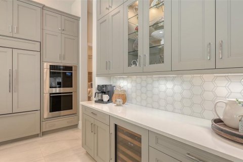 Villa ou maison à vendre à Lakewood Ranch, Floride: 4 chambres, 333.52 m2 № 1572370 - photo 13