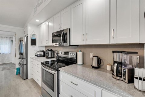 Casa en venta en Bradenton, Florida, 6 dormitorios, 263.29 m2 № 1364720 - foto 11