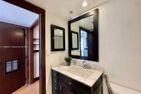 Снять в аренду кондоминиум в Авентура, Флорида 1 спальня, 66.61м2, № 1956565 - фото 7