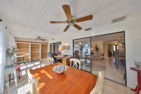 House in Sun City Center, Florida 2 bedrooms, 172.89 sq.m. № 1558366 - photo 26