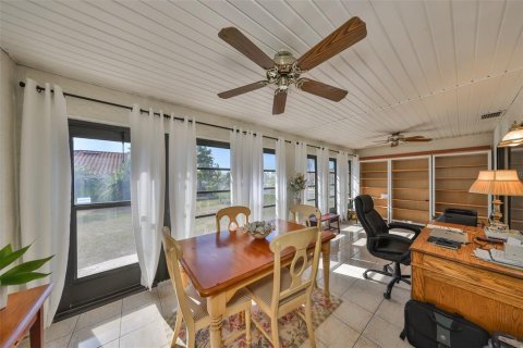House in Sun City Center, Florida 2 bedrooms, 172.89 sq.m. № 1558366 - photo 23