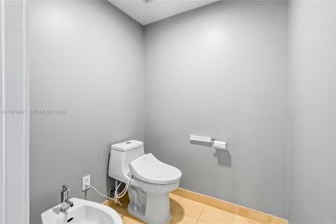 Condo in Hollywood, Florida, 3 bedrooms  № 2046191 - photo 13