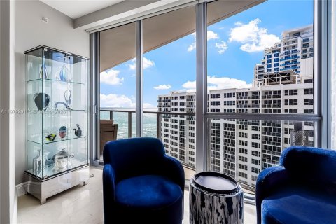 Condo in Hollywood, Florida, 3 bedrooms  № 2046191 - photo 8