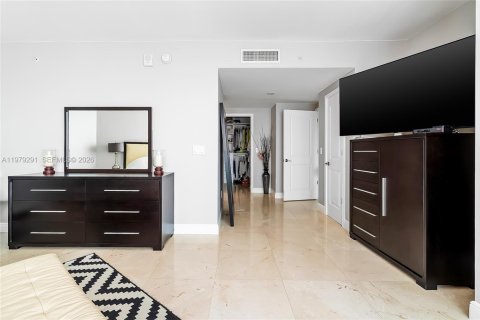 Condo in Hollywood, Florida, 3 bedrooms  № 2046191 - photo 6
