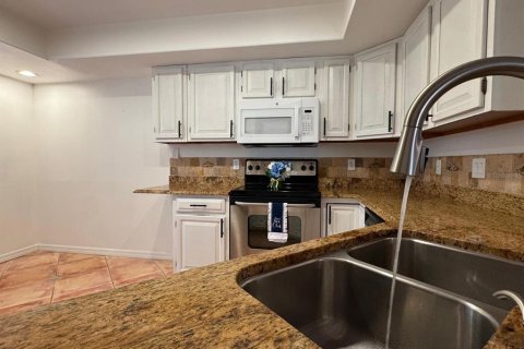 Condominio en alquiler en Orlando, Florida, 3 dormitorios, 171.87 m2 № 1910961 - foto 8