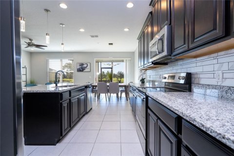 Townhouse in Winter Garden, Florida 3 bedrooms, 186.92 sq.m. № 2388218 - photo 21